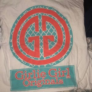 Size small girlie girl shirt